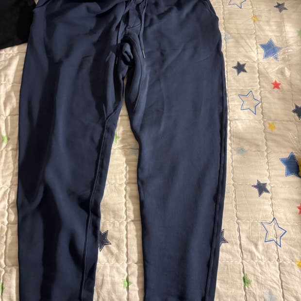 톰포드 네이비 트레이닝바지 조거팬츠