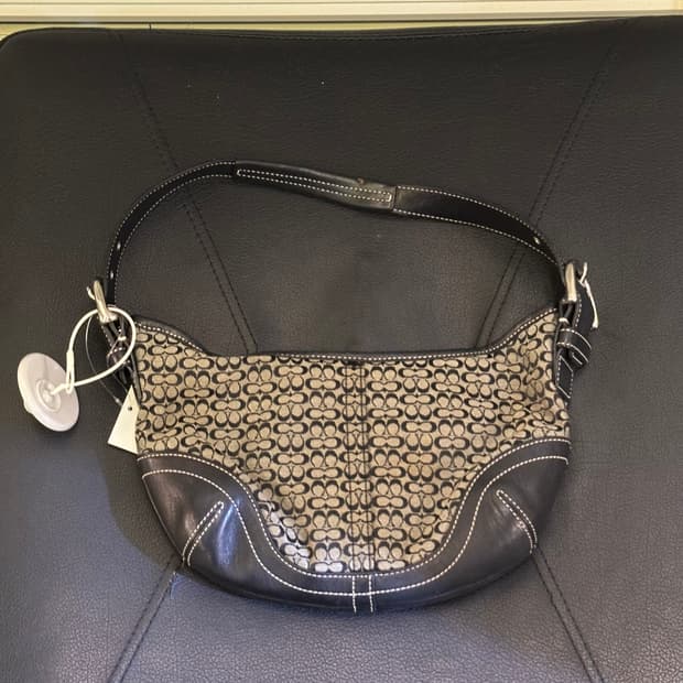 COACH 코치 블랙 스티치숄더백