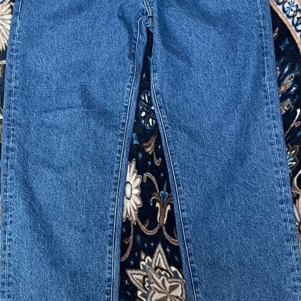 슈프림 레귤러 진 워시드 인디고 - 24FW