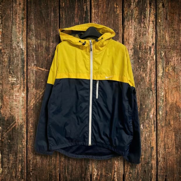 나이키 초경량 바람막이 새상품