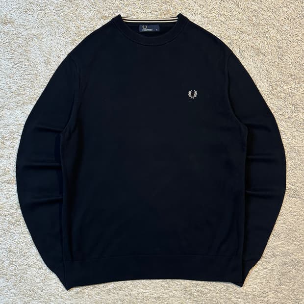 프레드페리 FREDPERRY 라운드넥 코튼 니트 블랙