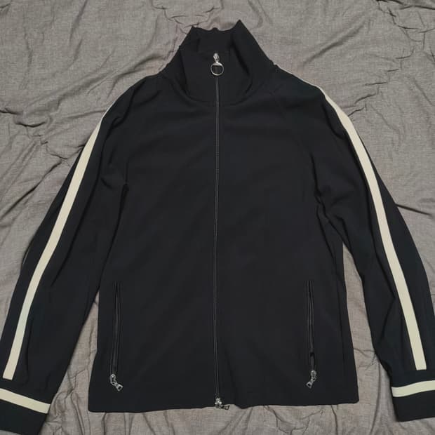 프라다 아카이브 하이넥 링 트랙자켓 L