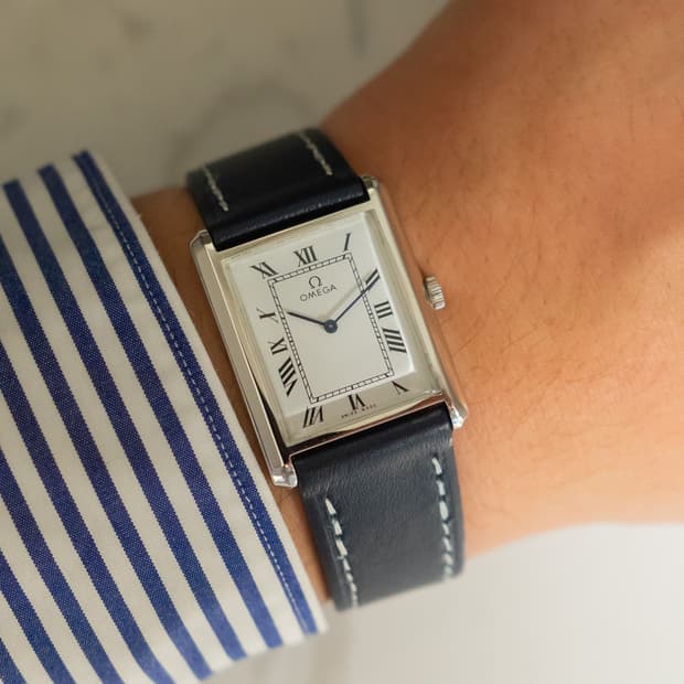 오메가 탱크 라지 빈티지 수동 시계