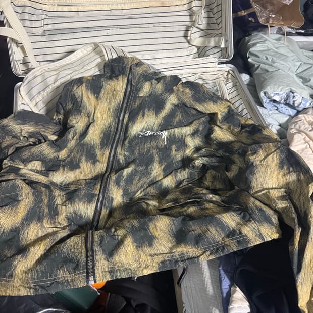 M 스투시 퍼 프린트 비치 쉘 자켓 브라운