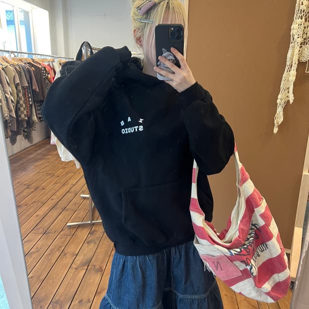 IAB 스튜디오 블랙 베이직 후드티