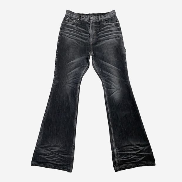 (구매)[2] 오엠오 글리터 코티드 플레어 진 워시드 블랙