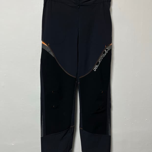 28 MONTURA 몬츄라 바지 정품