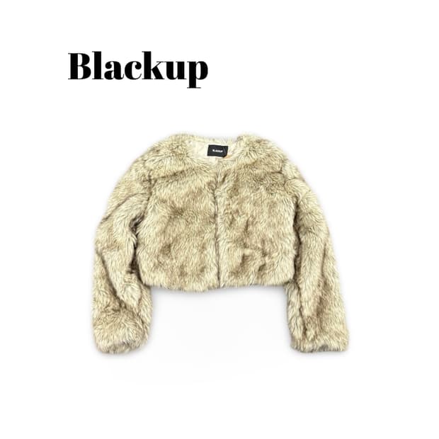 블랙업 크롭 퍼 자켓