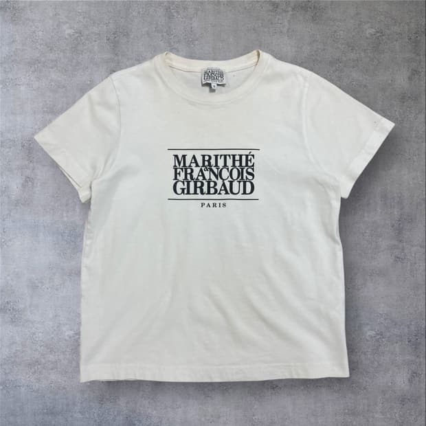 마리떼 프랑소와저버 스펠아웃 빅로고 화이트 반팔티