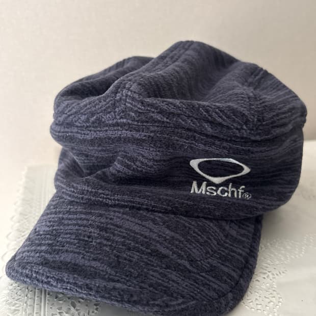 미스치프 플리스 패널 캡 챠콜