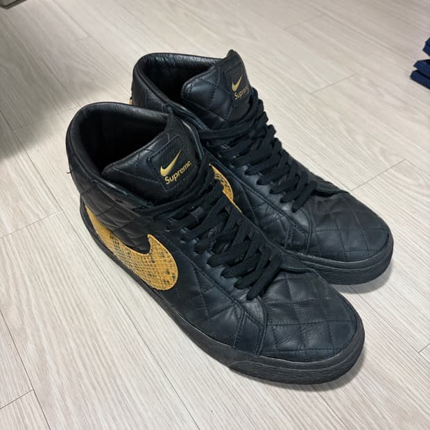 나이키SB 슈프림 블레이저 270