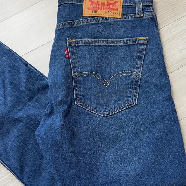 리바이스 505 30x30 사이즈 판매합니다.
