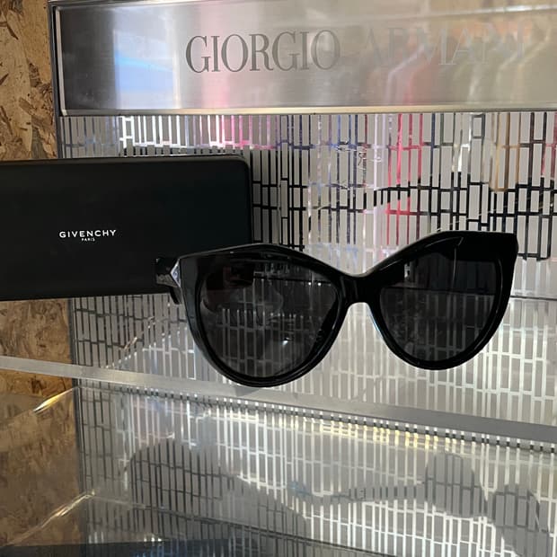 Givenchy Cat Eye SUNGLASSES