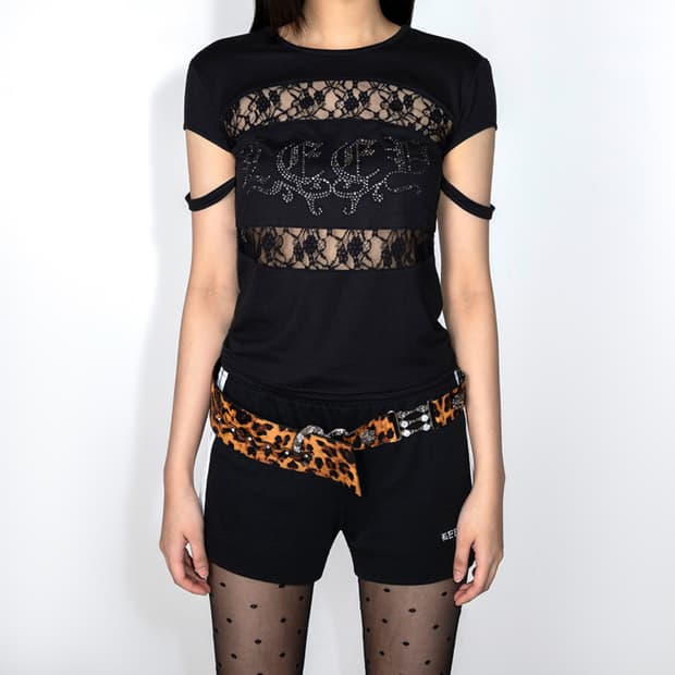 YEEL 와이이이엘 CUBIC POINT LACE TOP
