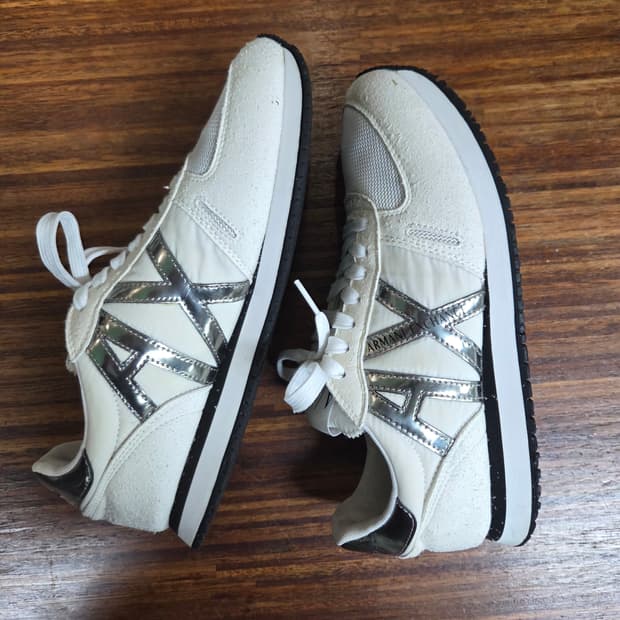 아르마니 익스체인지 마이크로파이버 실버 스니커즈 255