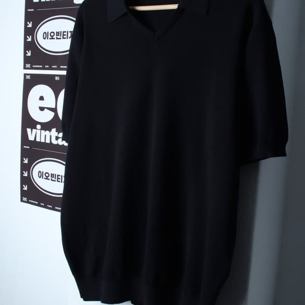 (L-XL) 수아레 반팔 카라 티셔츠 브이넥 니트 블랙 무지-H32613
