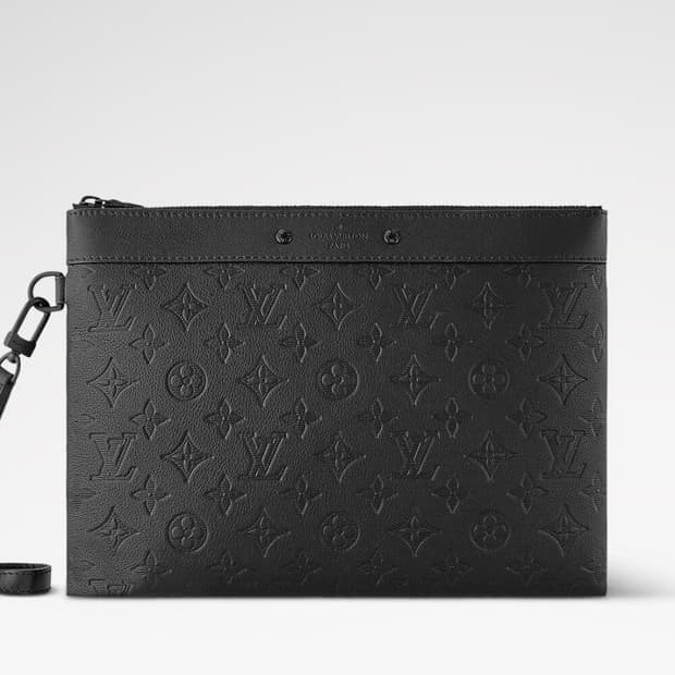 루이비통 클러치