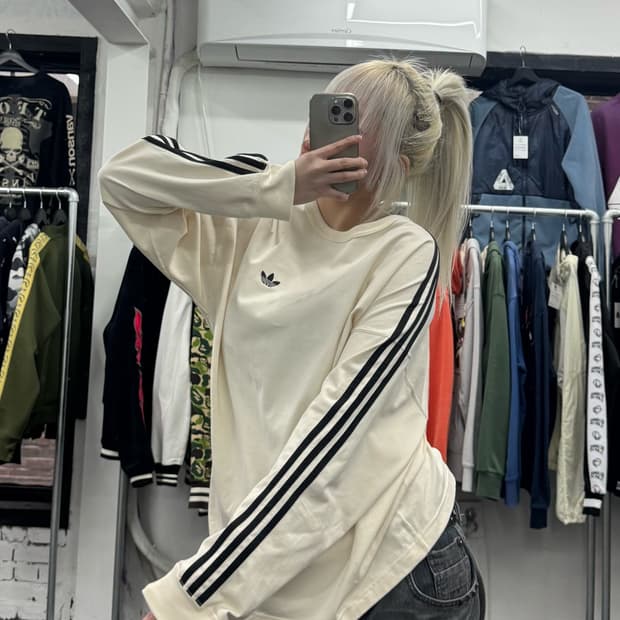 아디다스 파이어버드 아이보리 롱슬리브