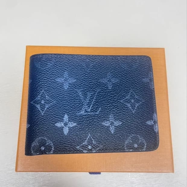루이비통 반지갑