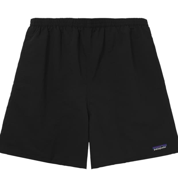 파타고니아 배기스 쇼츠 5인치 블랙 팝니다.