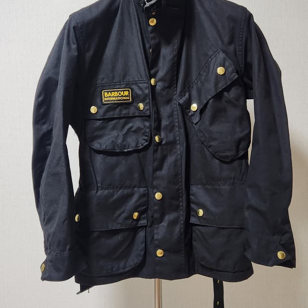 바버 인터내셔널 왁스자켓 38 (100)