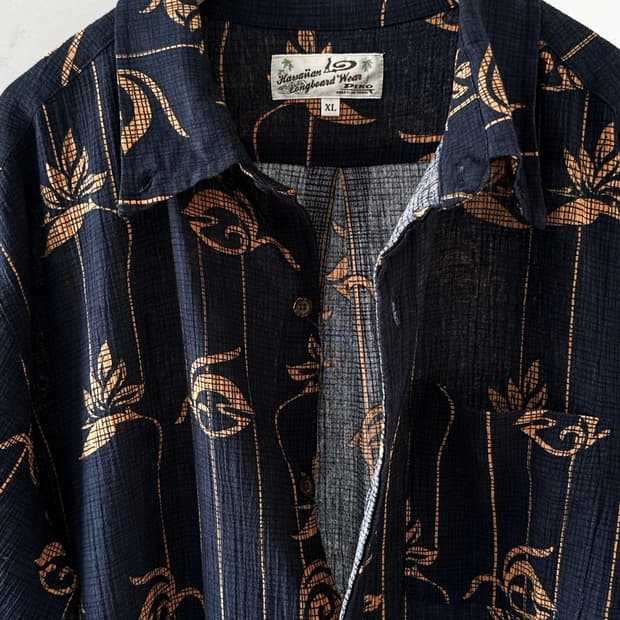 Design volume fabric pattern H/S shirt