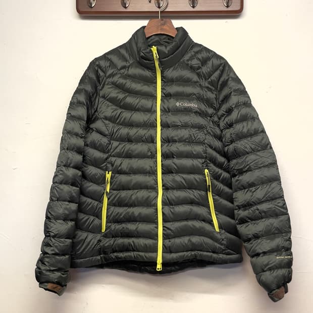 컬럼비아 옴니쉴드 구스다운 카키 경량 패딩