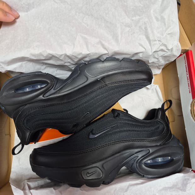 나이키 에어맥스 포털 올블랙 235