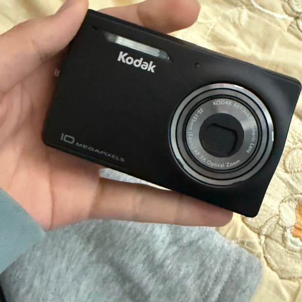 코닥 M1033 컴팩트 디지털 카메라