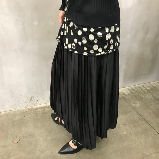 Banding pleated skirt