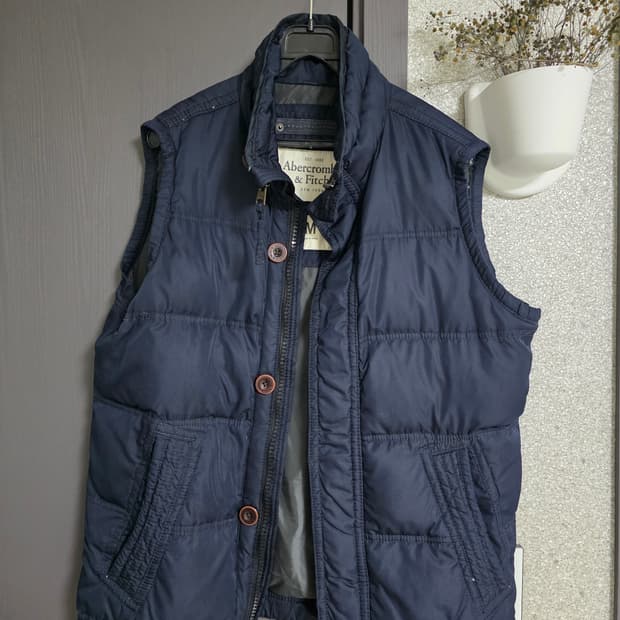 아베크롬비 남성 패딩 조끼 M 네이비