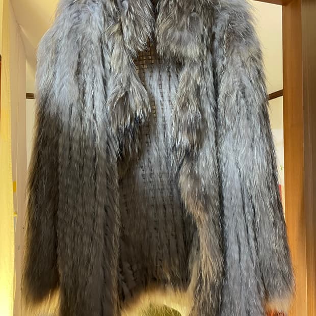 리얼라쿤니트쟈켓