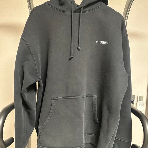 정품 20FW 베트멍 자수로고 후드 판매합니다