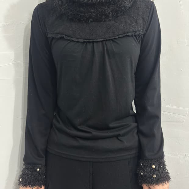 axes femme fur detail top