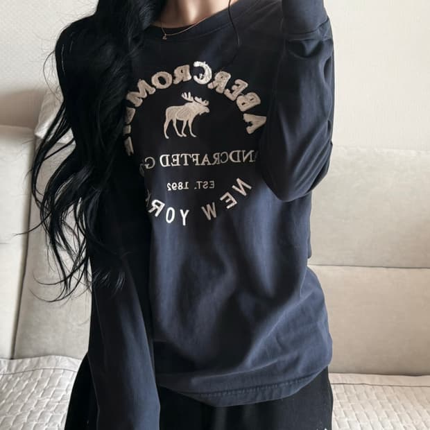 아베크롬비 네이비 롱슬리브 긴팔티