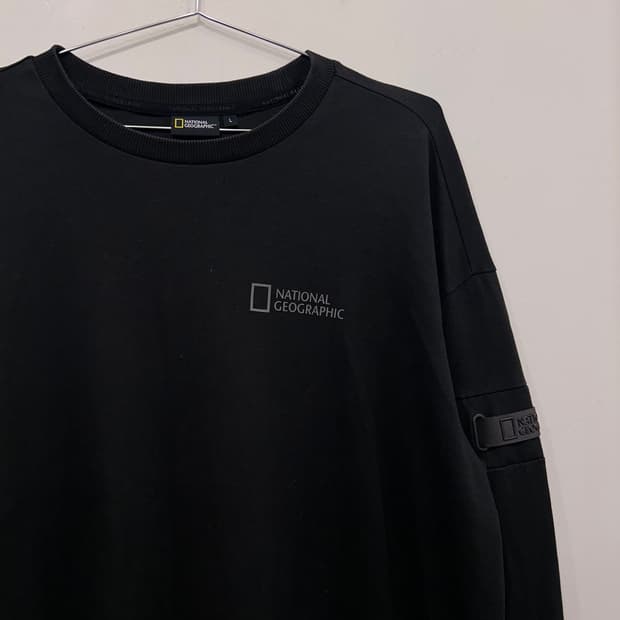 내셔널지오그래픽 스트링로고 코튼 맨투맨
