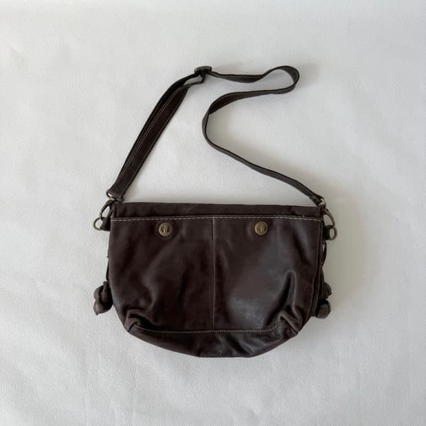 Roots 레더 크오스백 토트백 브라운