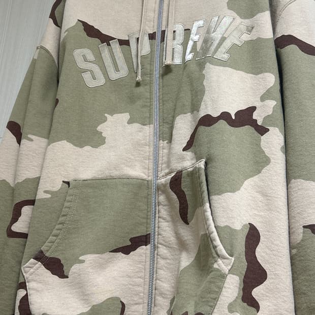 슈프림 아크 써멀 후드집업 데저트 카모 - 24FW (급처)