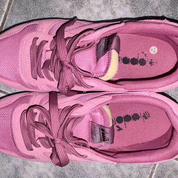 디아도라 신발 240