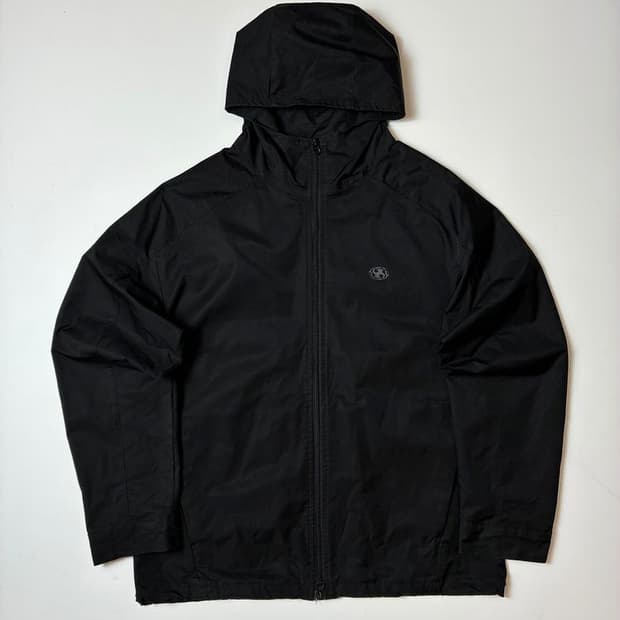 산산기어 X 더 인터내셔널 22FW RSA 윈드블록 자켓 PN8418