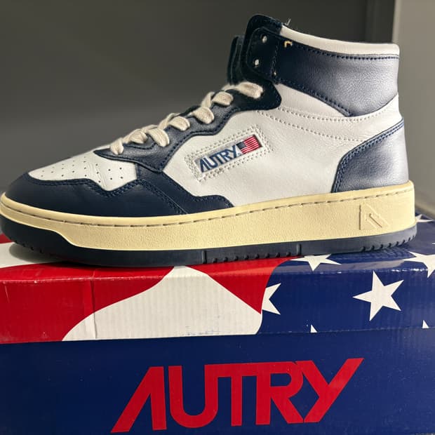 오트리 메달리스트 미드 남성용 네이비+화이트