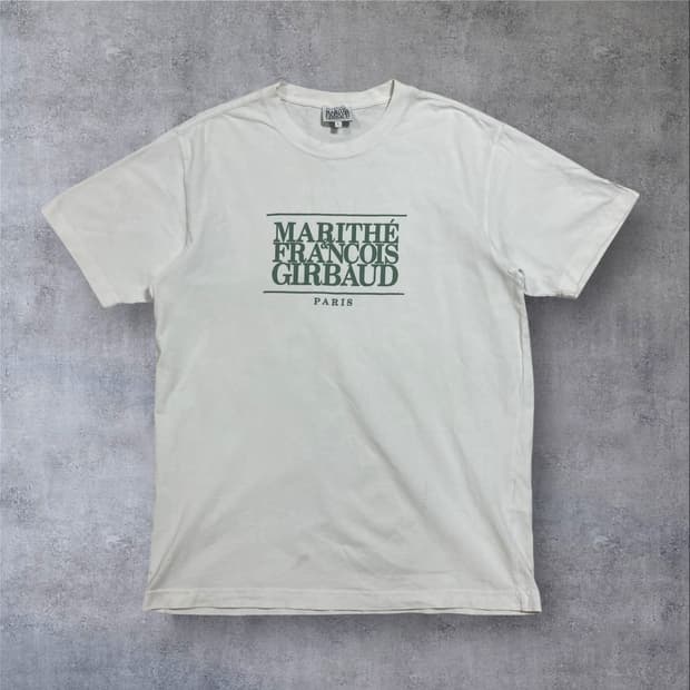마리떼 프랑소와저버 스펠아웃 빅로고 화이트 반팔티