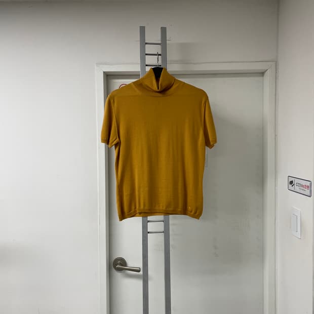 버버리 반팔 목폴라 니트 L(W)