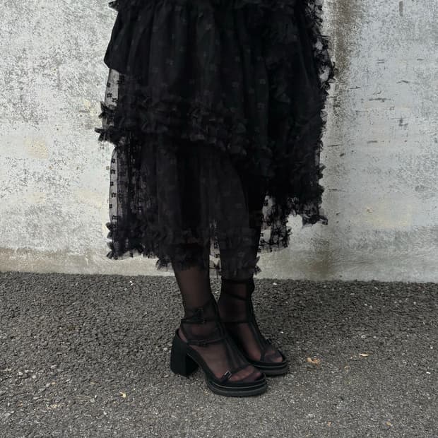 앤 드뮐 미스터 스트랩 힐