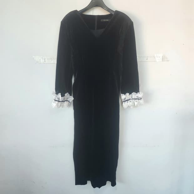 JULL LOG 블랙 벨벳 레이스 롱 원피스