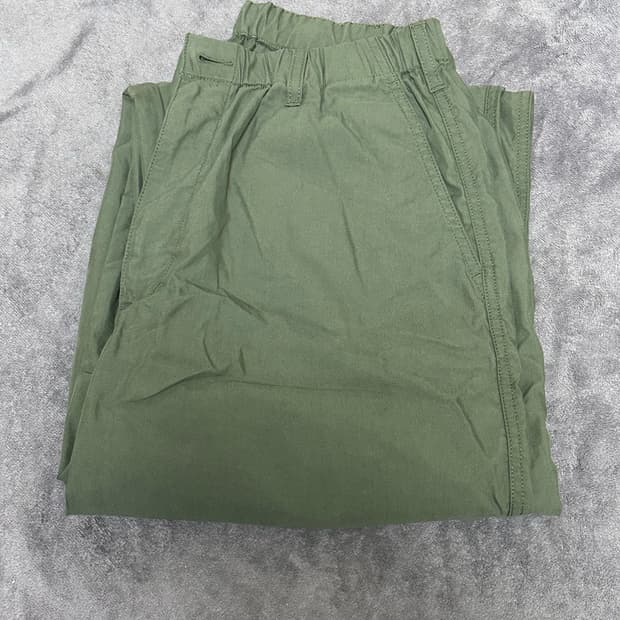 [M] 유니클로C 와이드파라슈트팬츠 올리브 카키