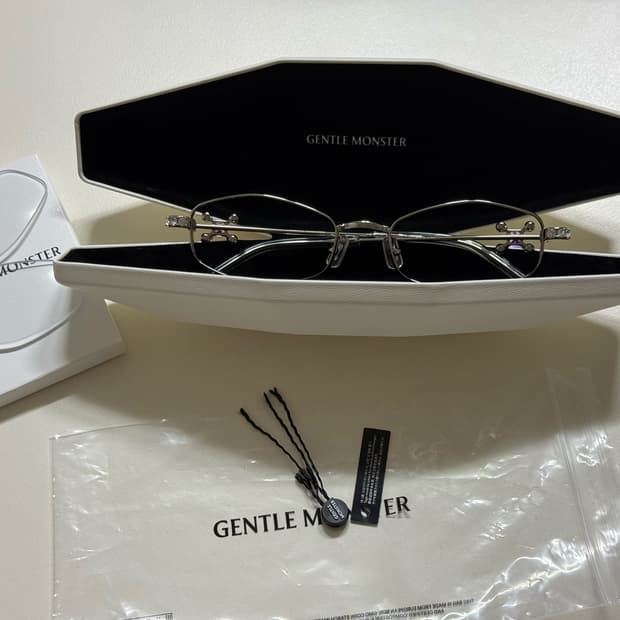 젠틀몬스터 안경 글림 02