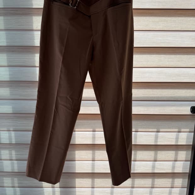 구찌 슬림핏 바지 40사이즈