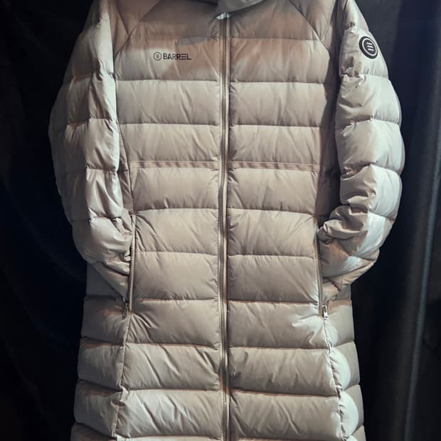 배럴 덕다운 후드 롱 패딩