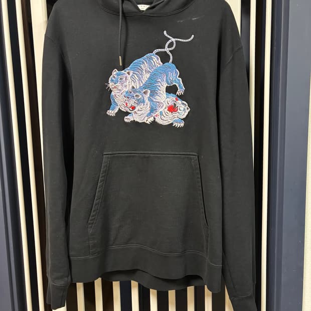 산드로 호랑이 자수 후드티